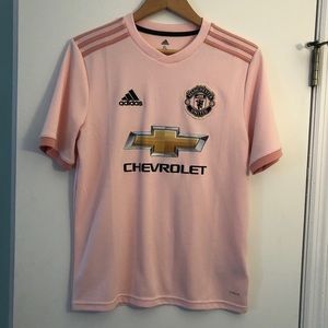 Manchester United youth XL pink jersey